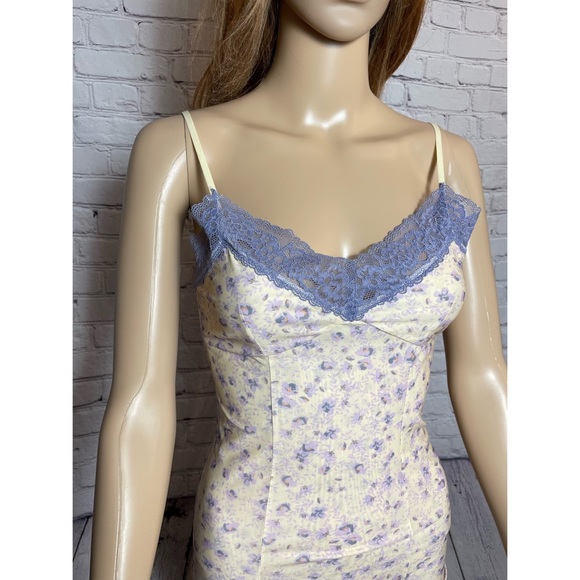 Sold - NWT New Free People Lace-Trim Floral Slip Dress Size XS - Picture 3 of 11